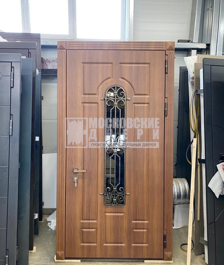 Дверь мдф филенка со стеклом и ковкой Дверь мдф филенка со стеклом и ковкой